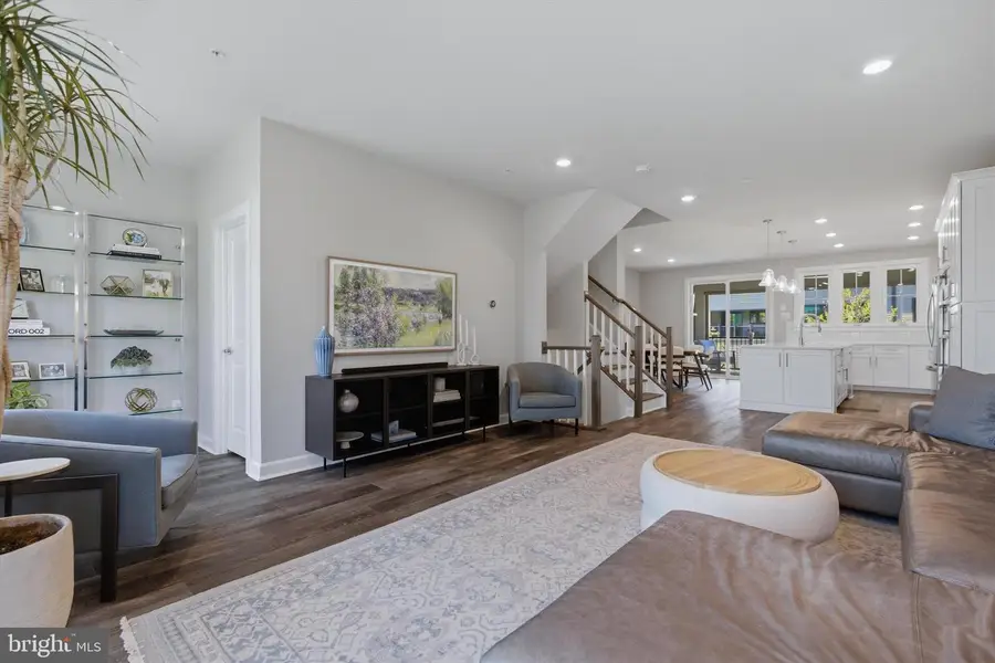 6725 Langston Blvd, Arlington, VA 22205 - #2