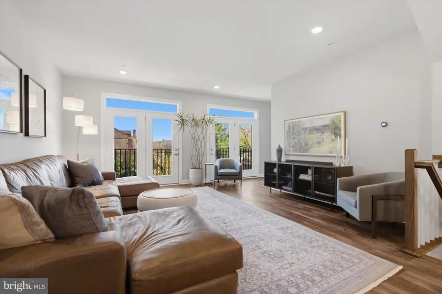 6725 Langston Blvd, Arlington, VA 22205 - #3