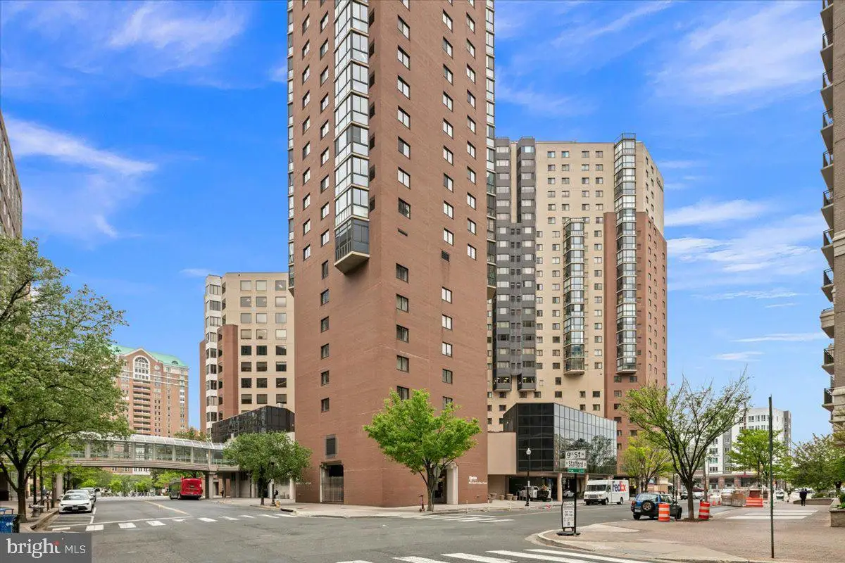 900 N Stafford St #916, Arlington, VA 22203 - #1