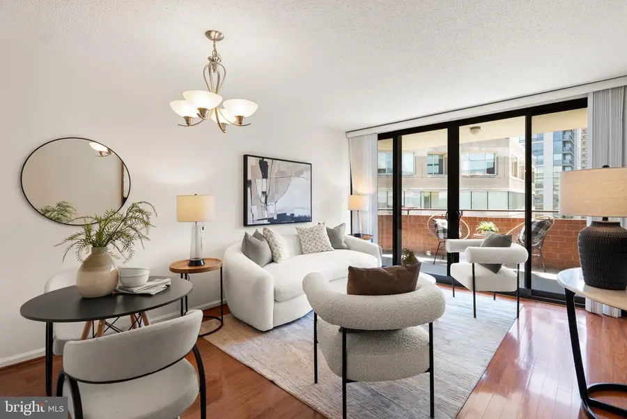 1001 N Randolph St #820, Arlington, VA 22201 - #3