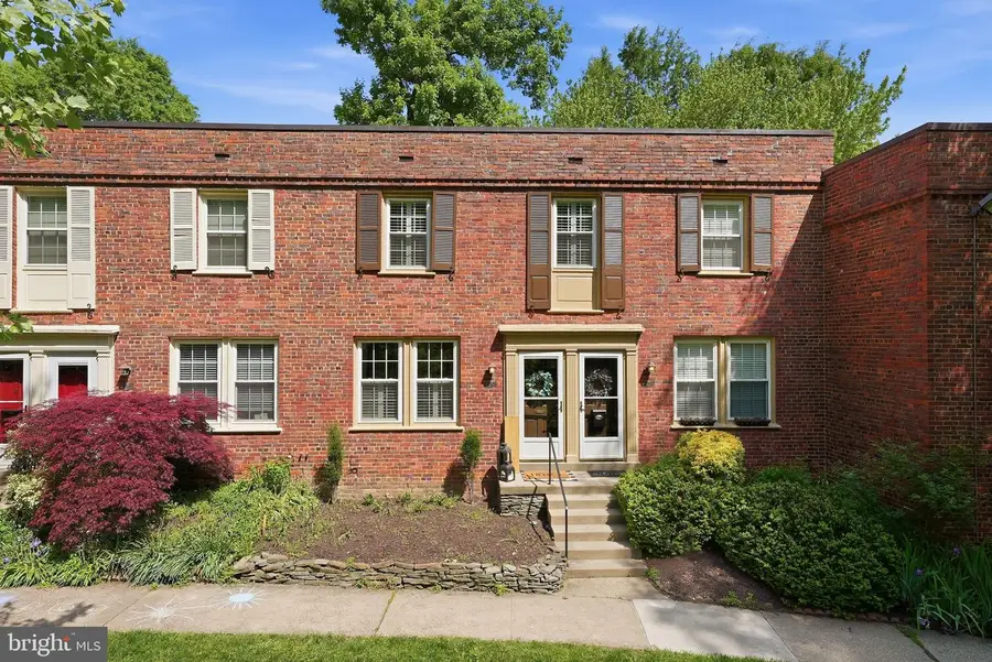 1414 S Barton St S #453, Arlington, VA 22204 - #2