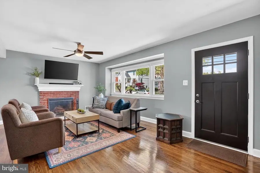 5920 1st St N, Arlington, VA 22203 - #3