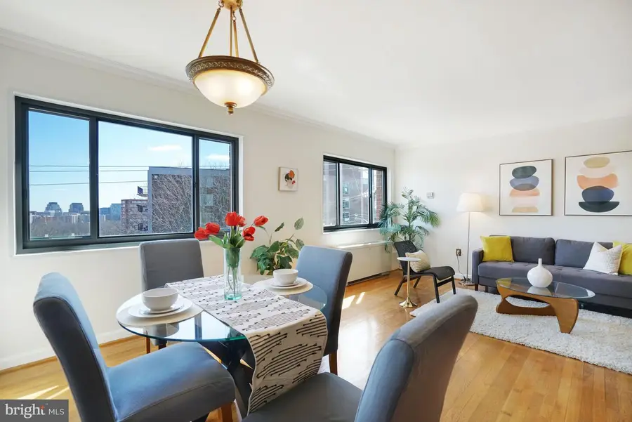 1300 S Arlington Ridge Rd #718, Arlington, VA 22202 - #3