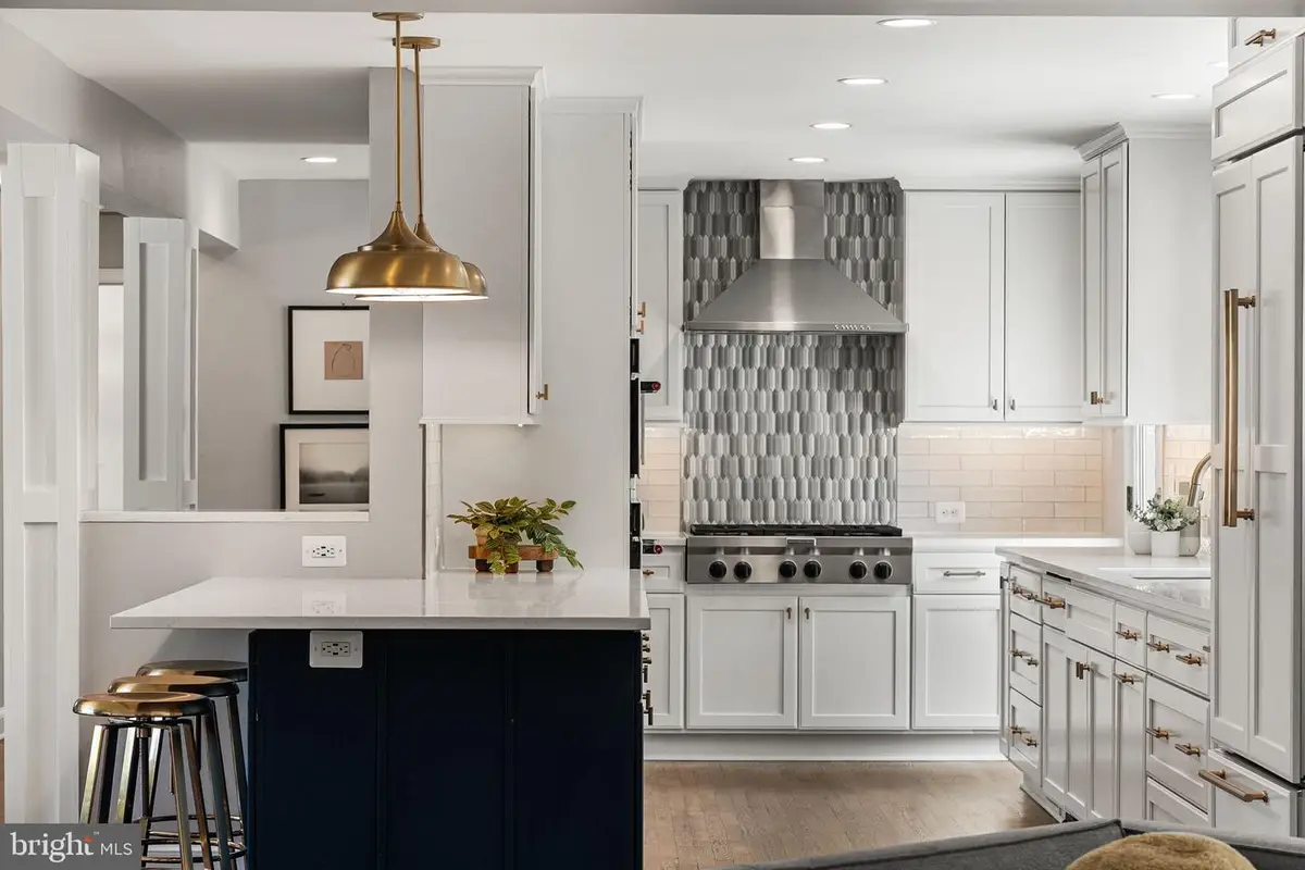 5400 Williamsburg Blvd, Arlington, VA 22207 - #1