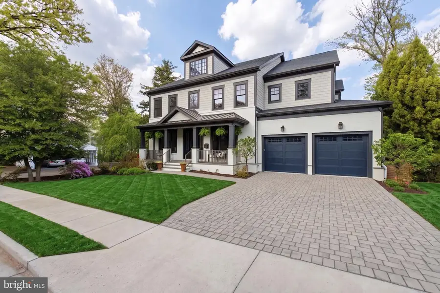 2907 N Kensington St, Arlington, VA 22207 - #2