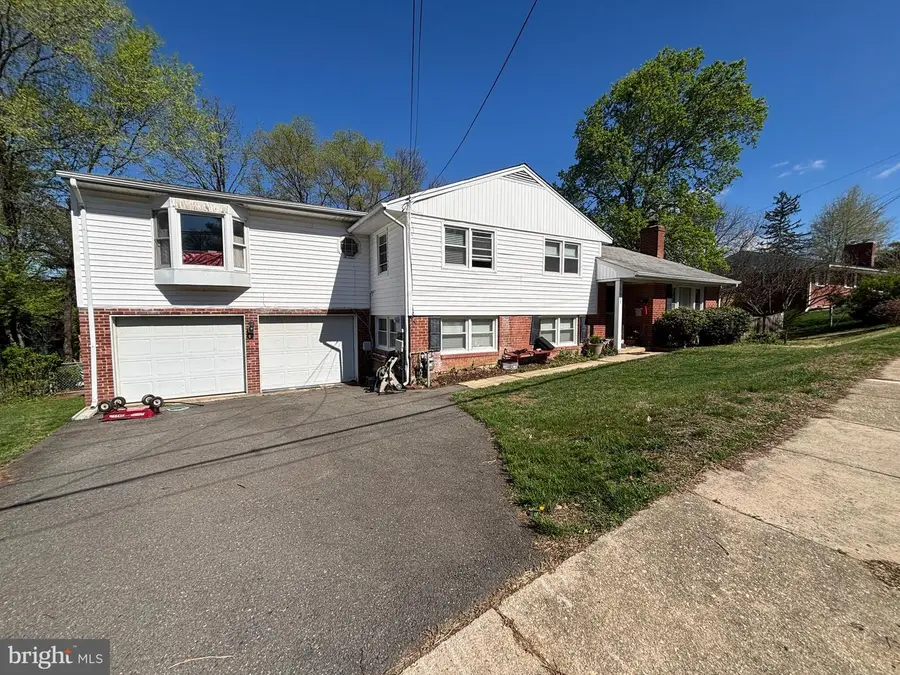 5609 Yorktown Blvd N, Arlington, VA 22207 - #2