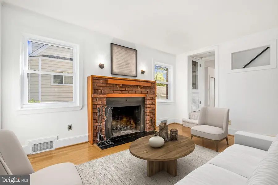 3712 2nd St S, Arlington, VA 22204 - #3