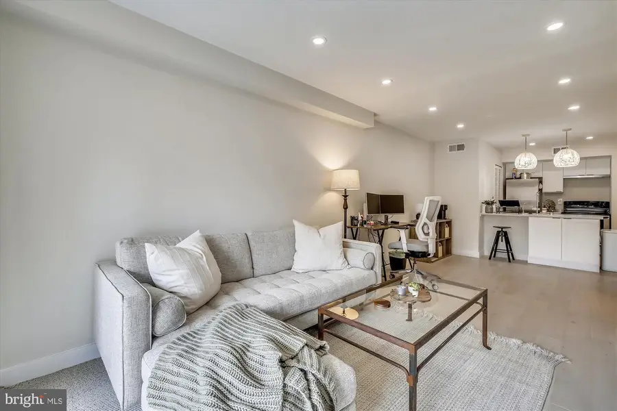 1029 N Stuart St #413, Arlington, VA 22201 - #2