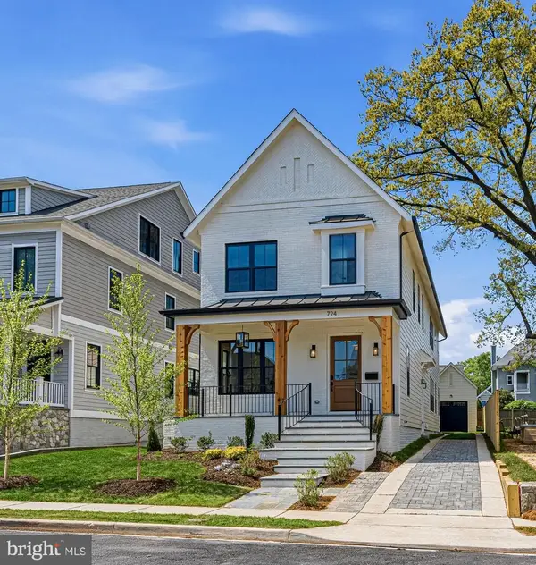 724 N Cleveland St, ARLINGTON, VA 22201