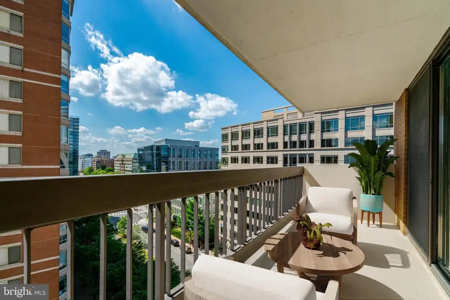 3800 Fairfax Dr #807, Arlington, VA 22203 - #3