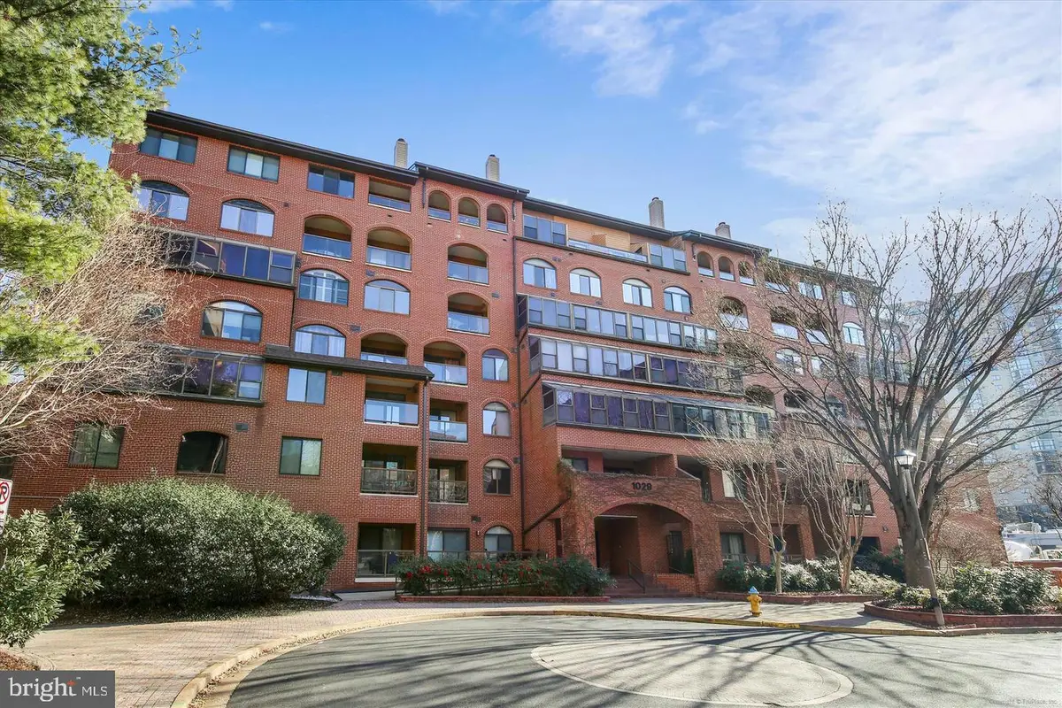 1029 N Stuart St #705, Arlington, VA 22201 - #1