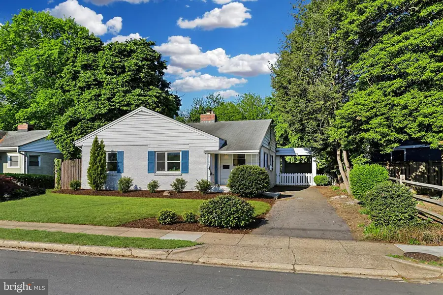 312 S Fenwick St, Arlington, VA 22204 - #2