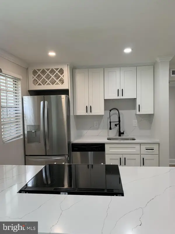 708 S Arlington Mill Dr #14201, ARLINGTON, VA 22204