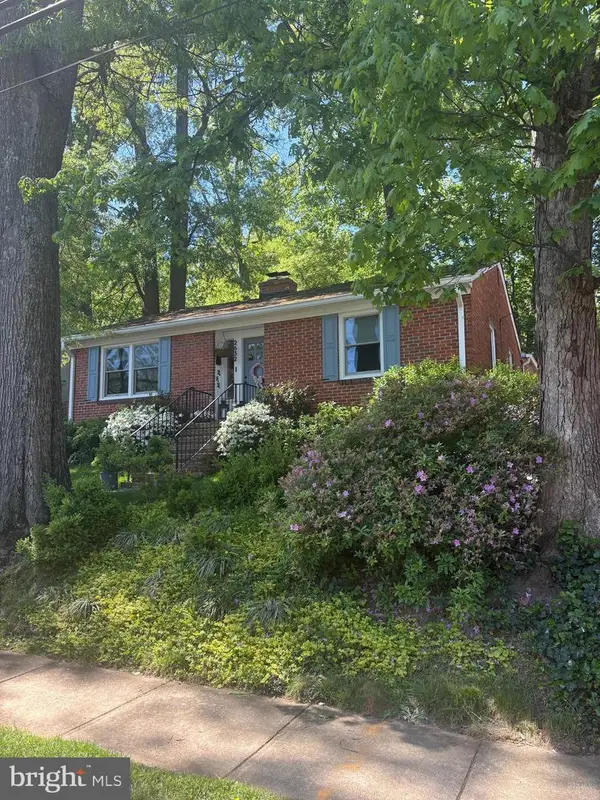 2632 S Grant St, ARLINGTON, VA 22202