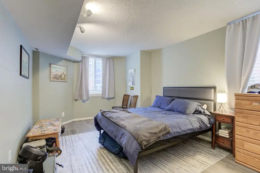 1024 N Utah St #217, Arlington, VA 22201 - #3