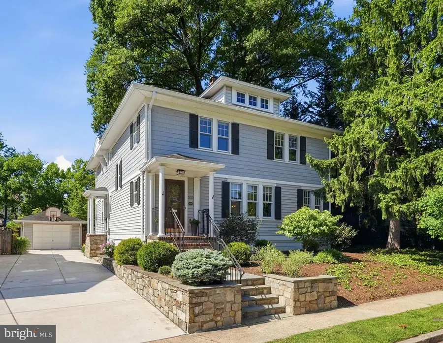 2820 Franklin Rd, Arlington, VA 22201 - #2
