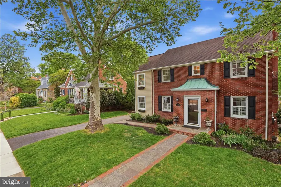 139 S Abingdon St, Arlington, VA 22204 - #3