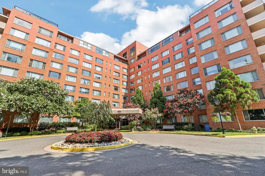 1111 Arlington Blvd #431, Arlington, VA 22209 - #2
