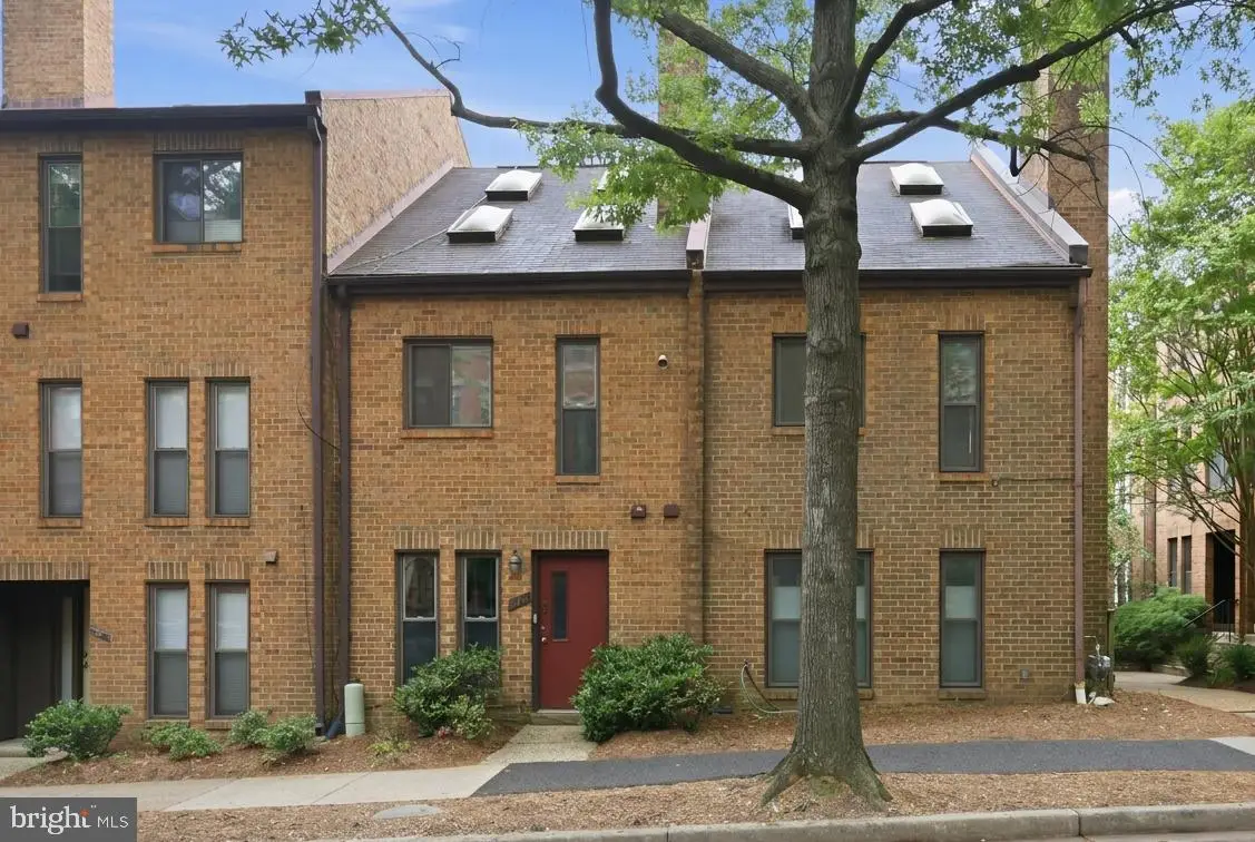 4411 7th St N, Arlington, VA 22203 - #1