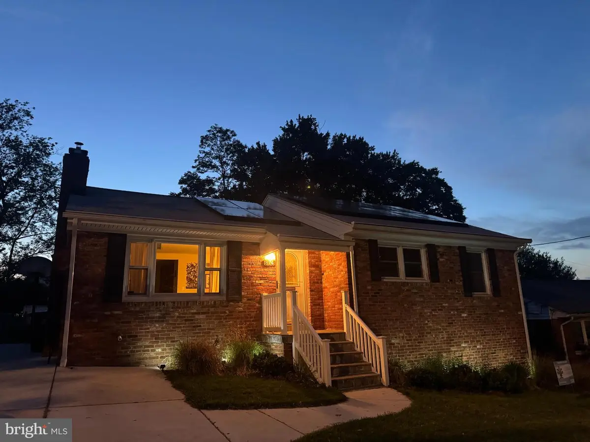 874 N Lebanon St, Arlington, VA 22205 - #1