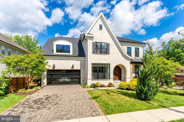 6501 36th St N, ARLINGTON, VA 22213