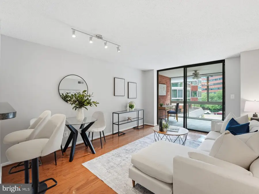 1024 N Utah St #318, Arlington, VA 22201 - #2