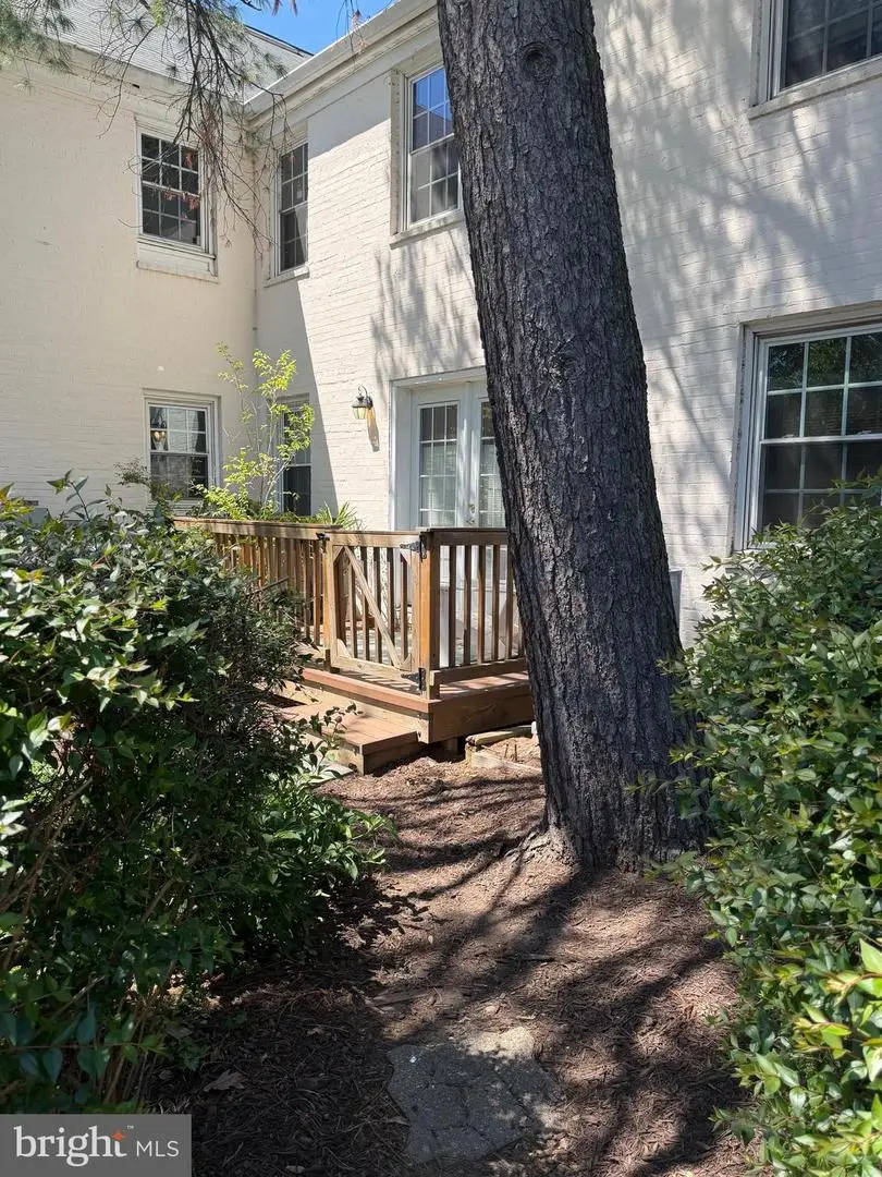 1301 S Walter Reed #1102, Arlington, VA 22204 - #2