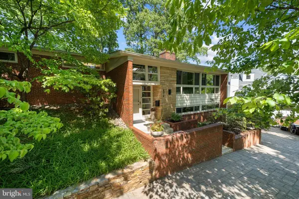 4019 25th St N, ARLINGTON, VA 22207