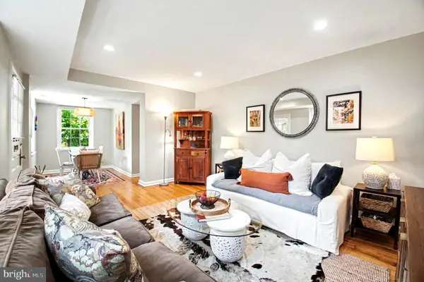 3302 S Wakefield St, ARLINGTON, VA 22206