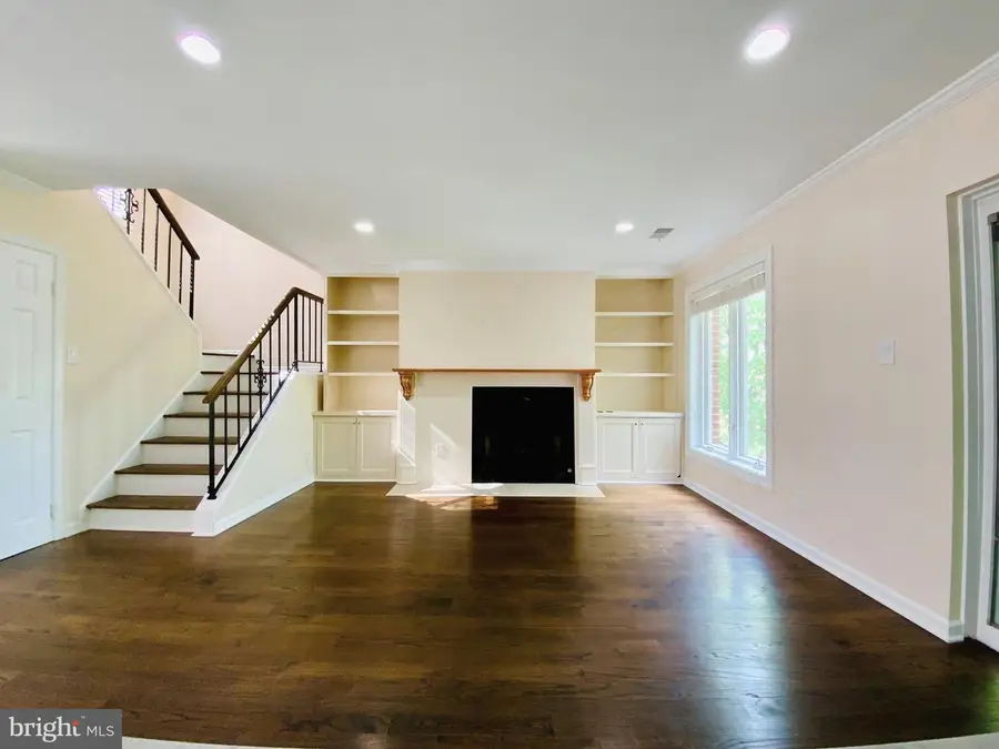 1823 N Uhle St, Arlington, VA 22201 - #3