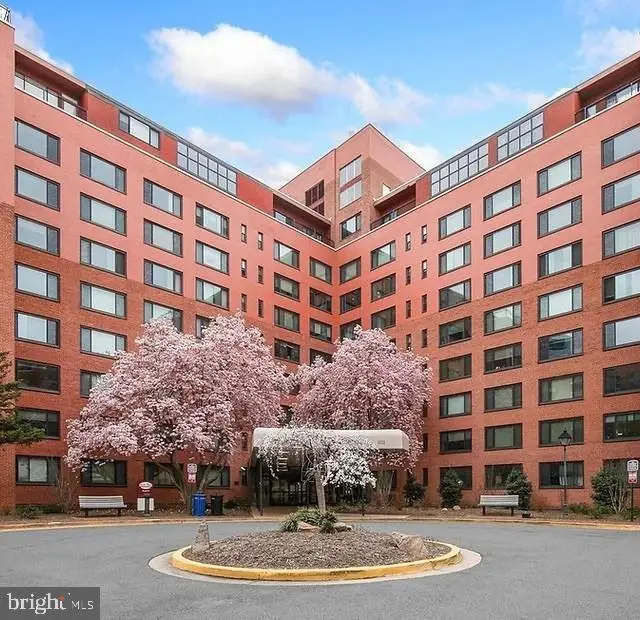 1021 Arlington Blvd #1047, Arlington, VA 22209 - #1