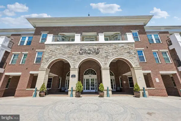 2055 26th St S #5-203, ARLINGTON, VA 22206