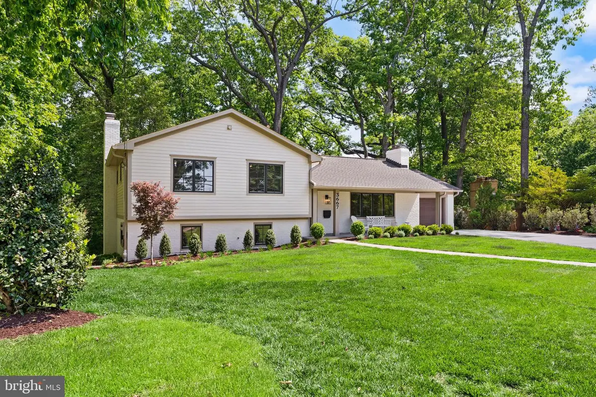 3667 N Harrison St, Arlington, VA 22207 - #1