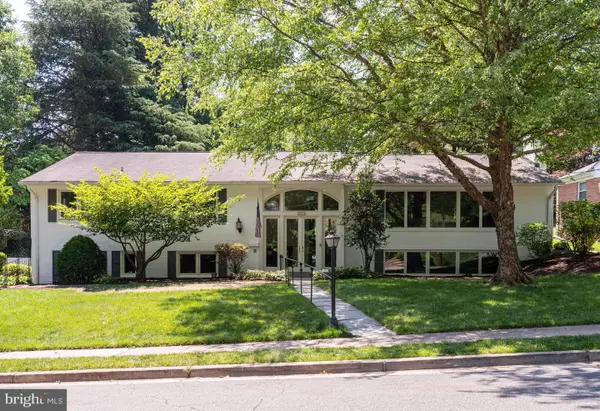 3636 38th St N, ARLINGTON, VA 22207
