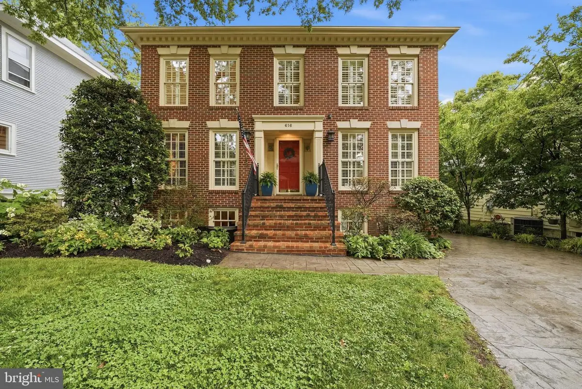 616 26th St S, Arlington, VA 22202 - #1