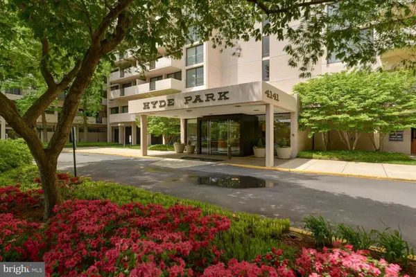4141 N Henderson Rd #217, ARLINGTON, VA 22203