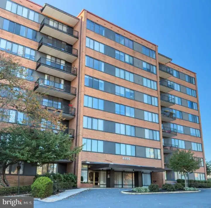 4390 Lorcom Ln #606, Arlington, VA 22207 - #1