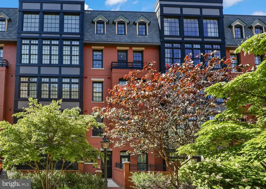 1610 N Queen St #248, Arlington, VA 22209 - #2