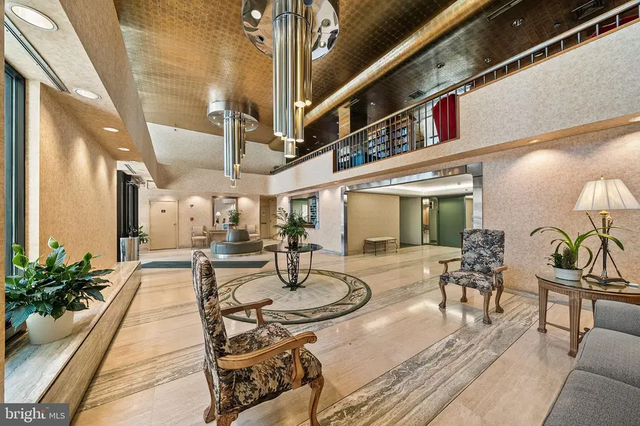 1016 Wayne St #1007, Arlington, VA 22204 - #2