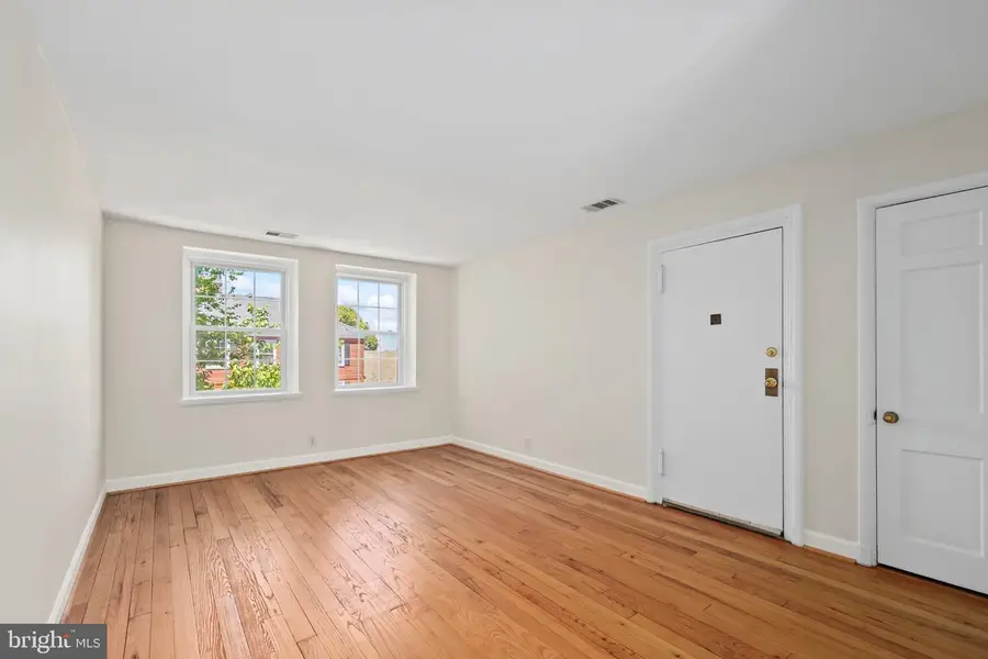 2880 S Abingdon St #c2, Arlington, VA 22206 - #3