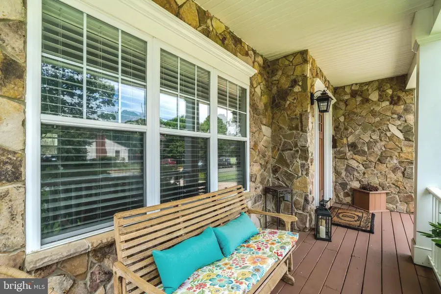 4004 9th St S, Arlington, VA 22204 - #3