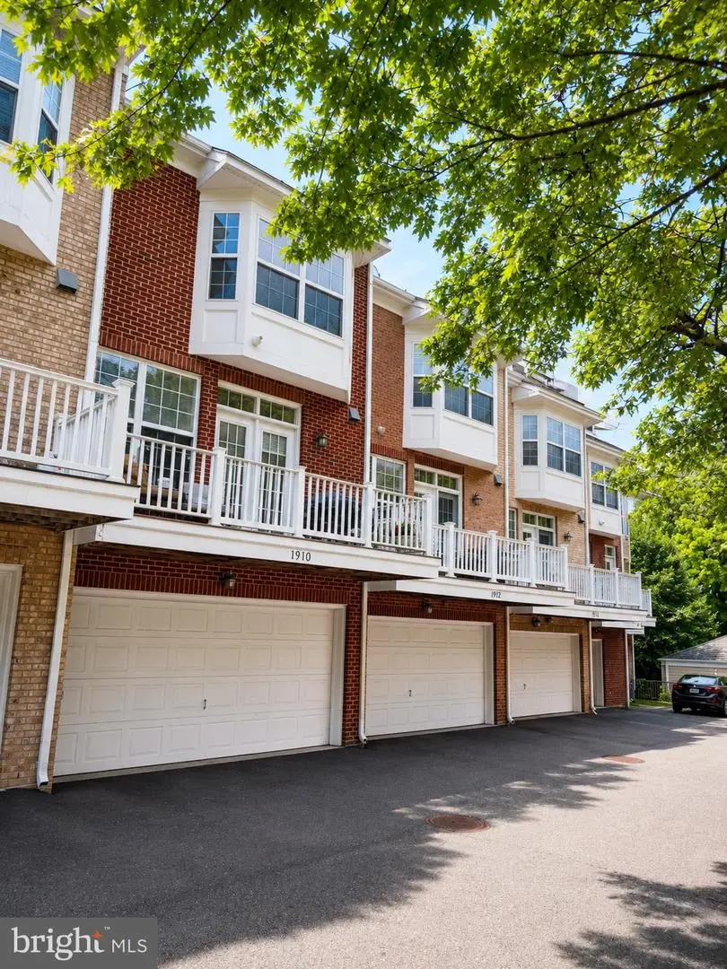 1910 N Adams St N, Arlington, VA 22201 - #3