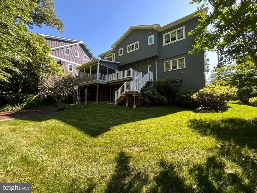 3536 N Dickerson St, Arlington, VA 22207 - #3