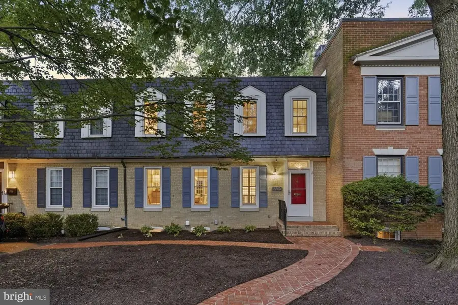1309 N Lynnbrook Dr, Arlington, VA 22201 - #3