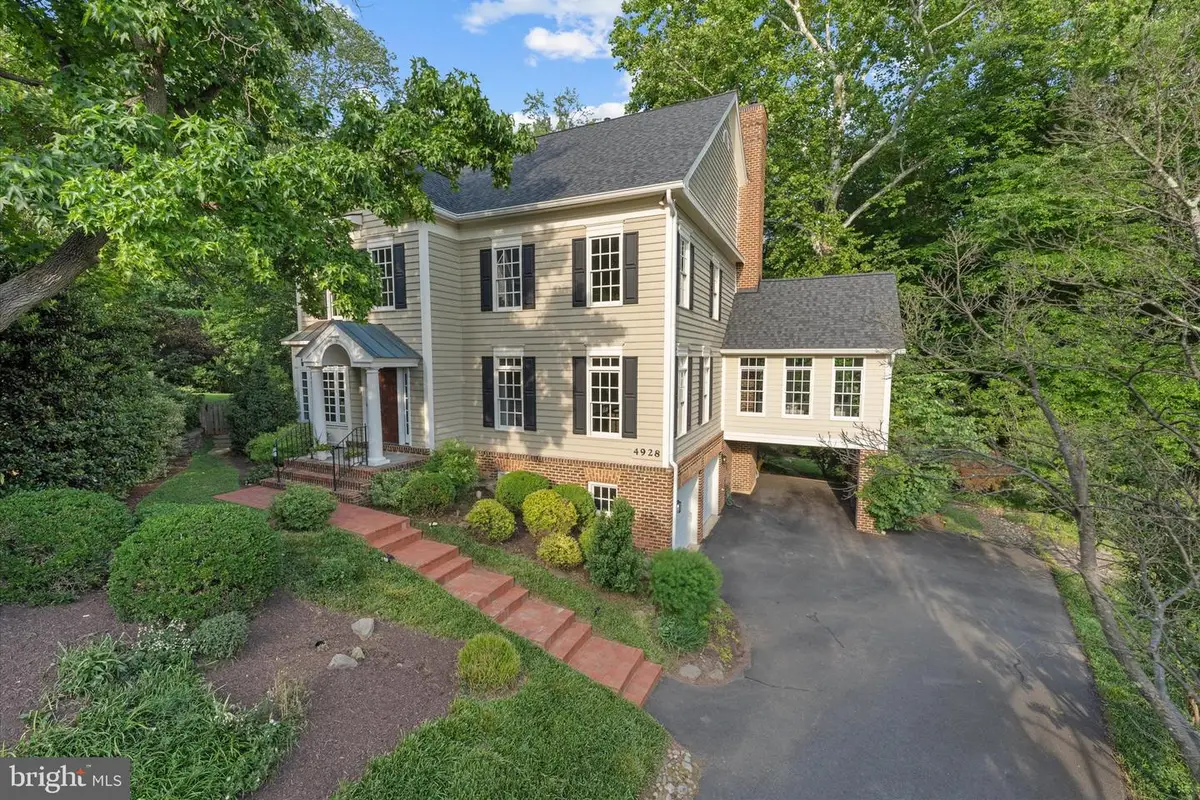 4928 Little Falls Rd, Arlington, VA 22207 - #1