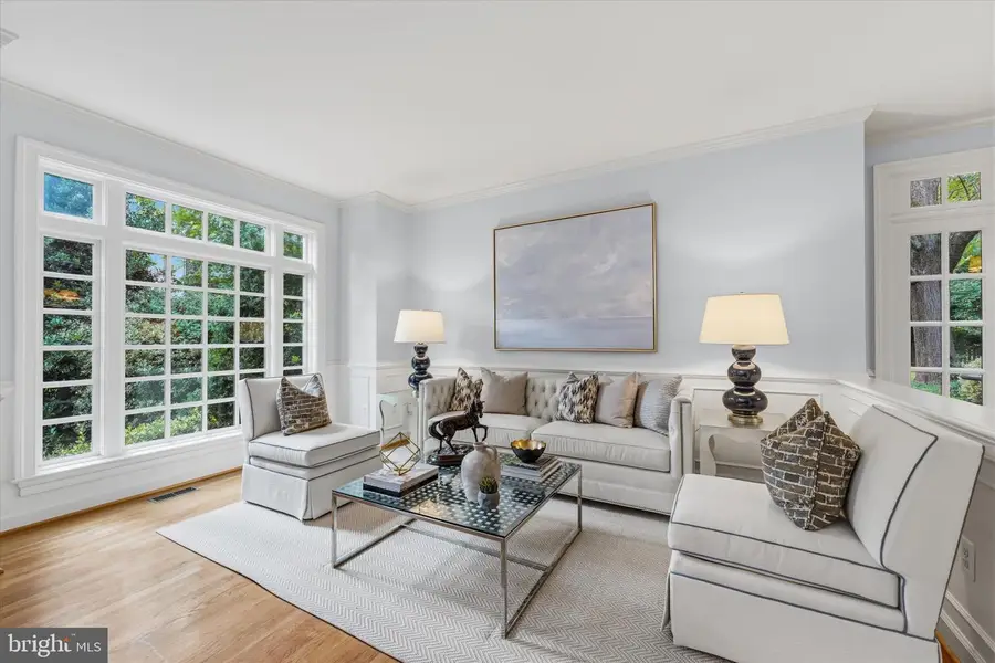 4928 Little Falls Rd, Arlington, VA 22207 - #3