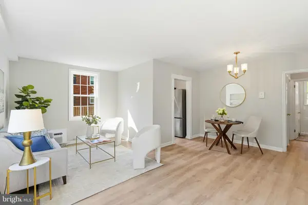 220 N Thomas St #220-1, ARLINGTON, VA 22203