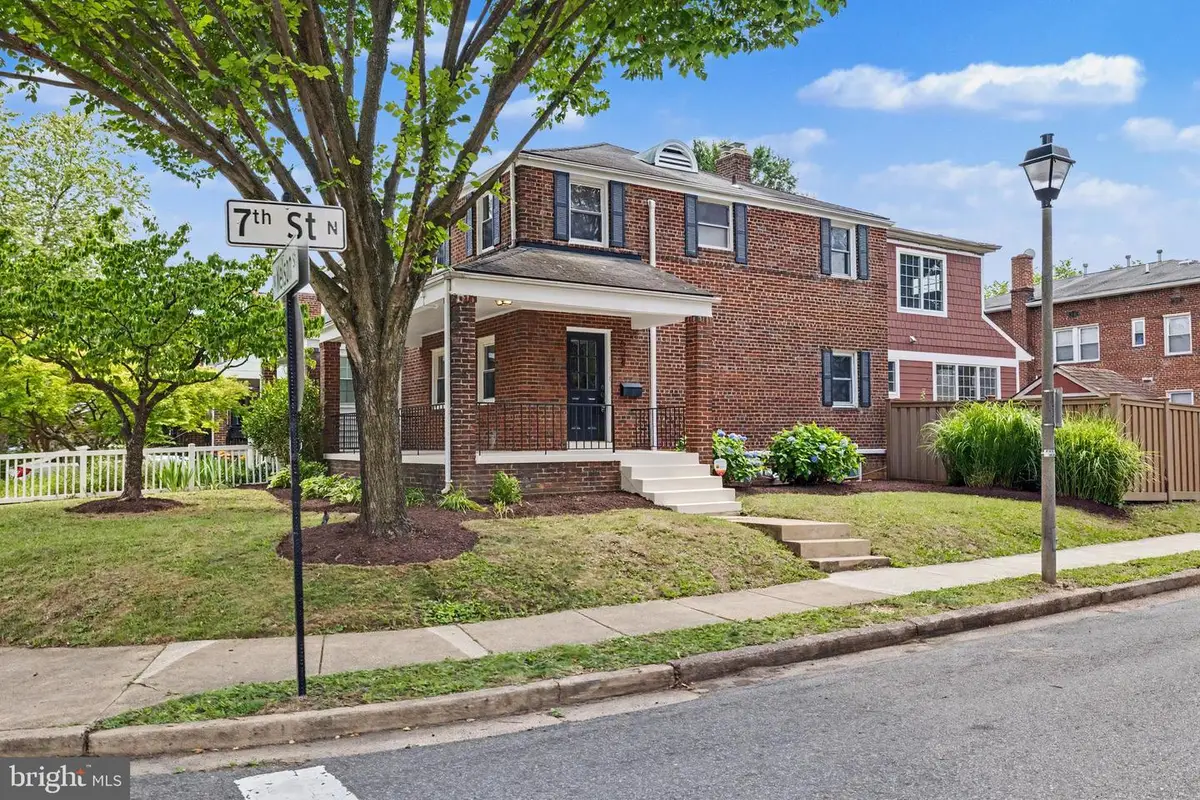 638 N Nelson St N, Arlington, VA 22203 - #1