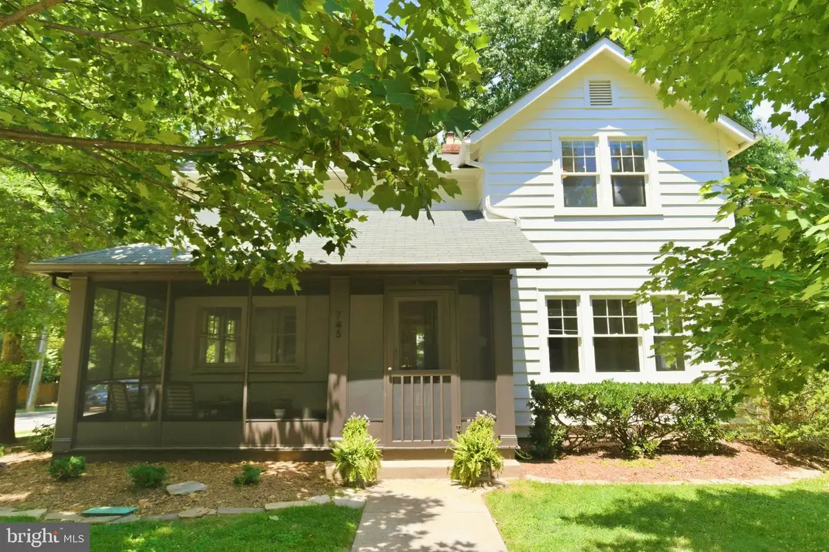 745 26th St S, Arlington, VA 22202 - #1