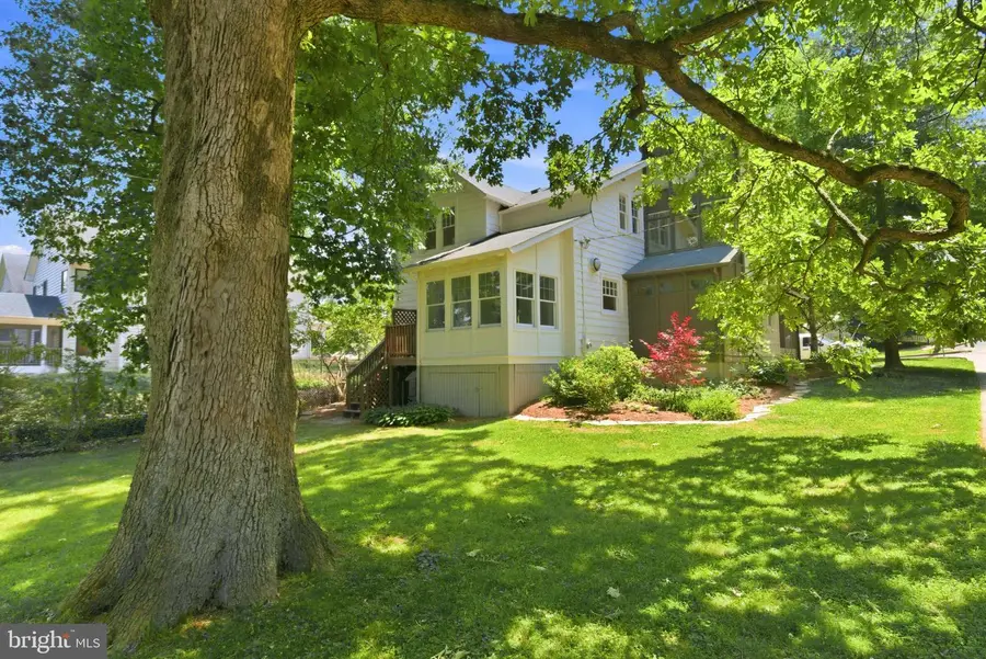 745 26th St S, Arlington, VA 22202 - #3